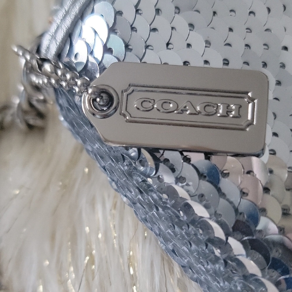 Coach Poppy Limited Edition Silver Sequin Micro Bag - Picture 2 of 16